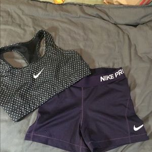 nike pro women’s sports bra and shorts set